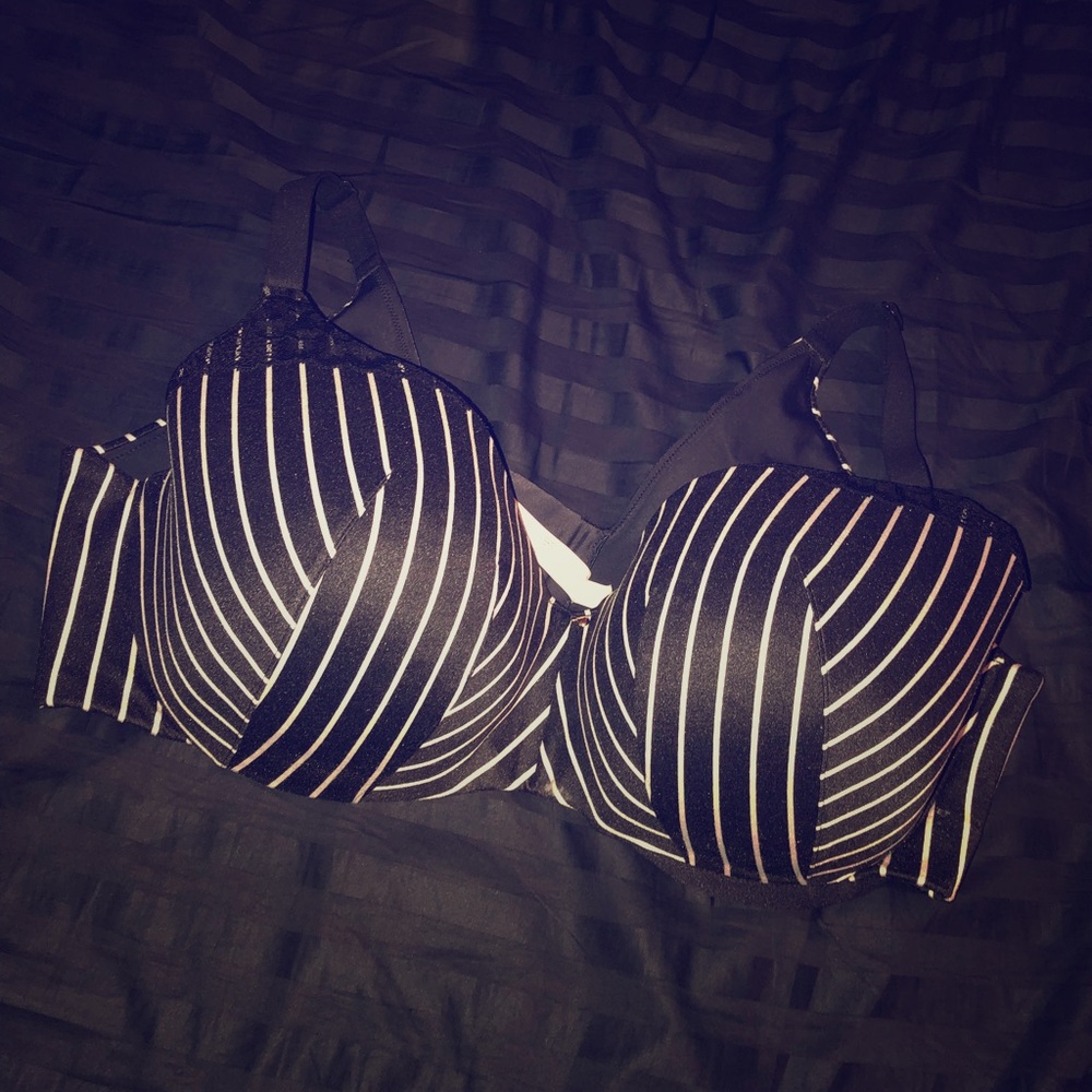 Lane Bryant Cacique Invisible Backsmoother